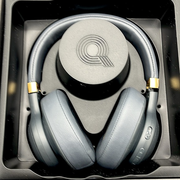 JBL - E55BT QUINCY EDITION HEADSET
